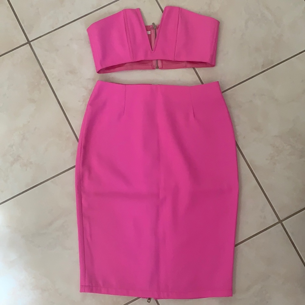 Neon pink 2 piece